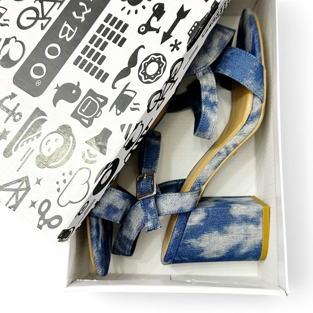 Bamboo Appetite-37S Womens Acid Wash Blue Denim Block Heel Sandals Size 9 New - Picture 8 of 8